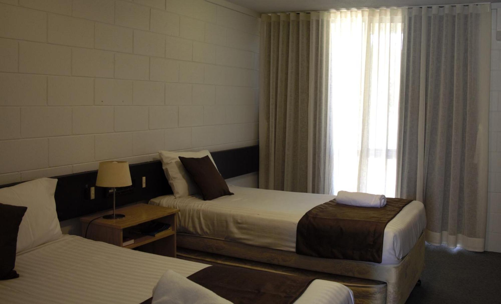 Bendigo Motor Inn Kangaroo Flat Exterior photo