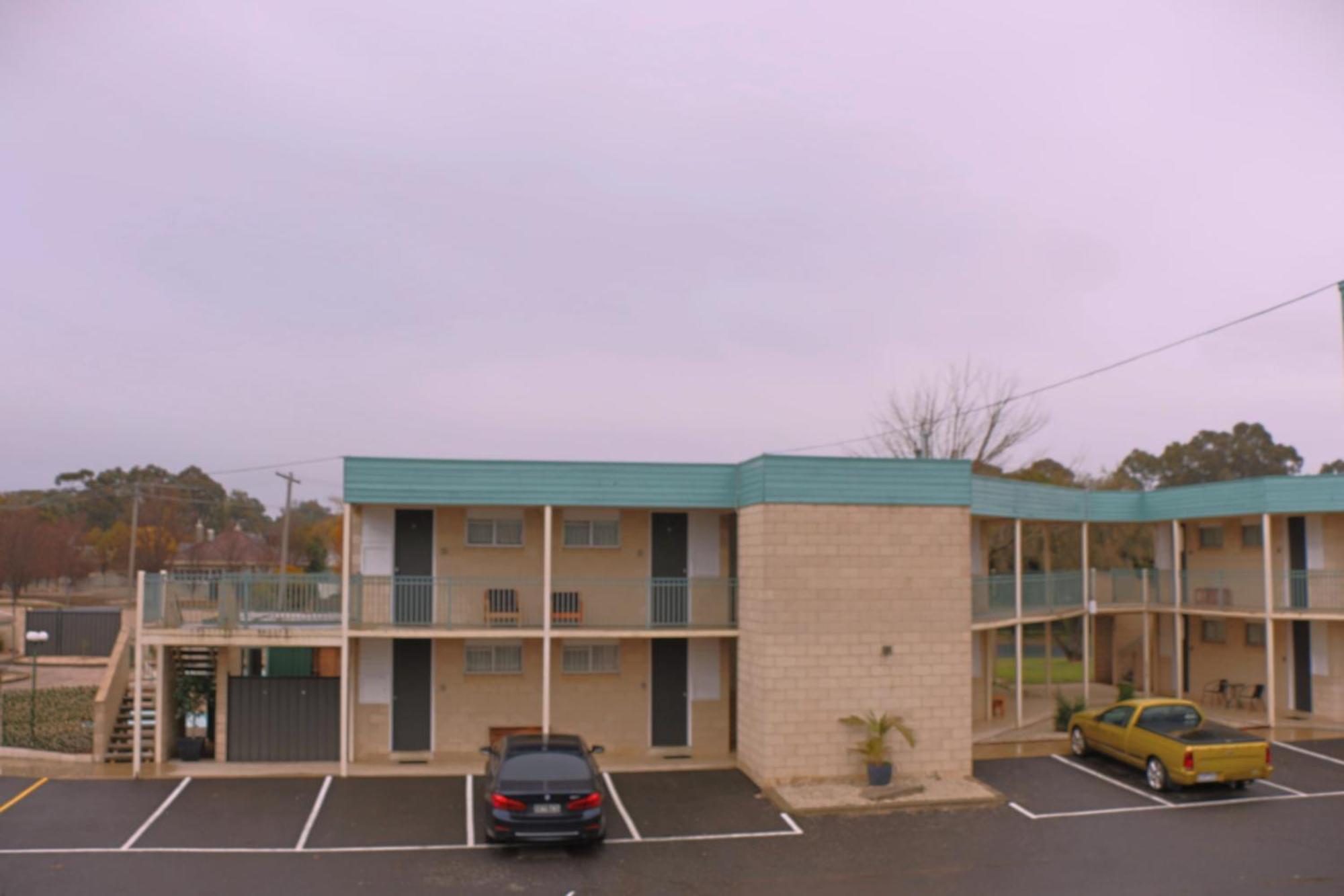 Bendigo Motor Inn Kangaroo Flat Exterior photo